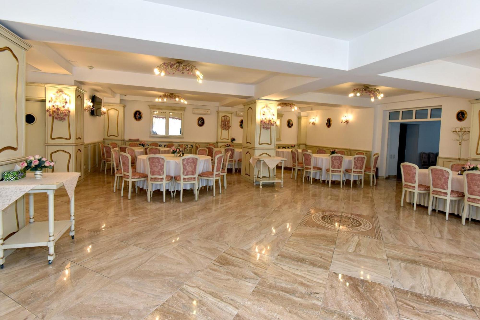 Conac Bavaria Buşteni Exteriér fotografie