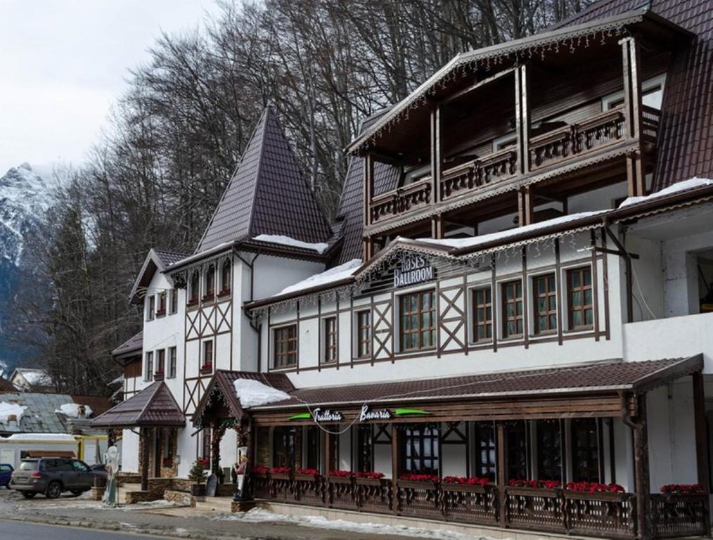 Conac Bavaria Buşteni Exteriér fotografie